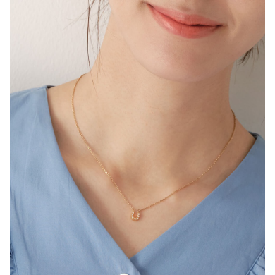 オシャレにカラダのケアができるネックレス！