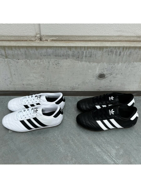 👟ADIDASスニーカー👟