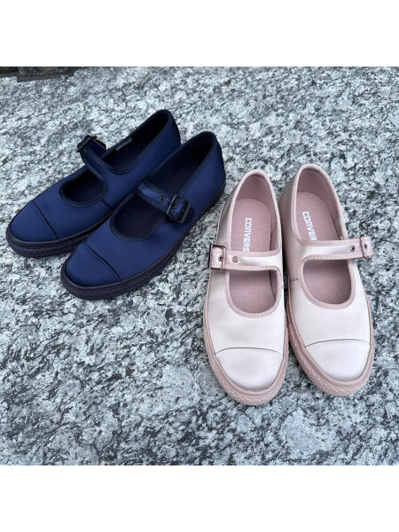 👟CONVERSEスニーカー👟