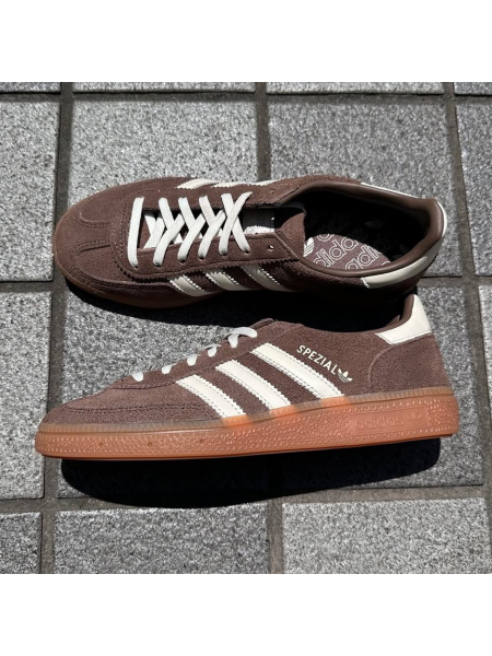 👟ADIDASスニーカー👟