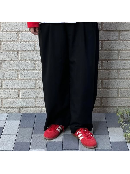 👟ADIDASスニーカー👟