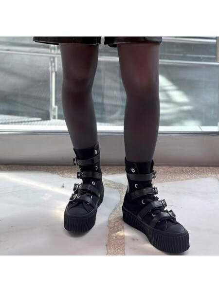 👟CONVERSEシューズ👟