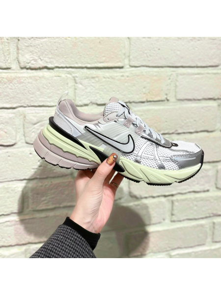 👟NIKEスニーカー👟