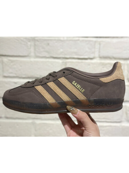 👟ADIDASスニーカー👟