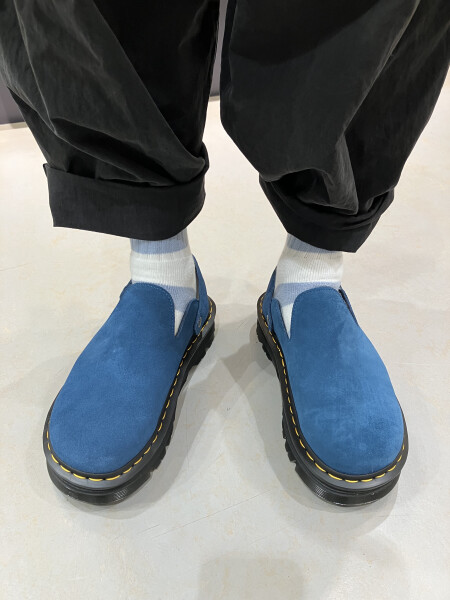 最強サンダル“ZEBZAG MULE”の新色が出ました💙