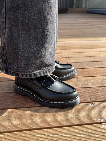 日本限定のADRIAN