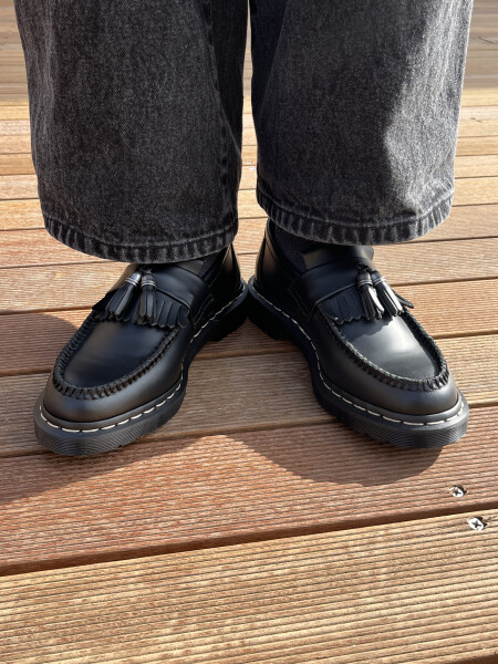 日本限定のADRIAN