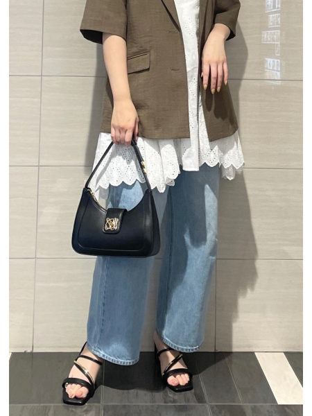 美easyジャケットコーデ